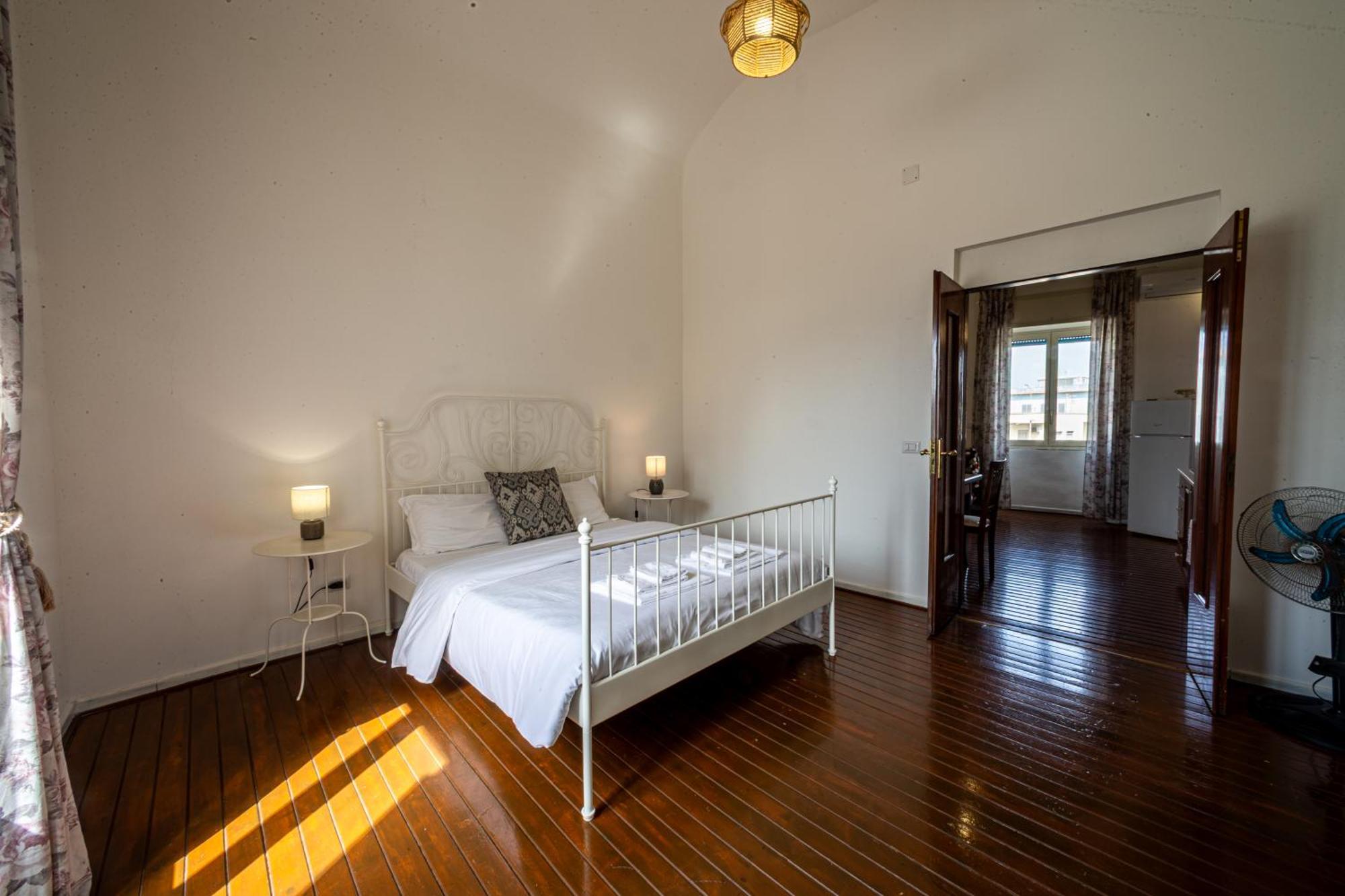 Mh Suites Rooms Apartments 巴科利 外观 照片
