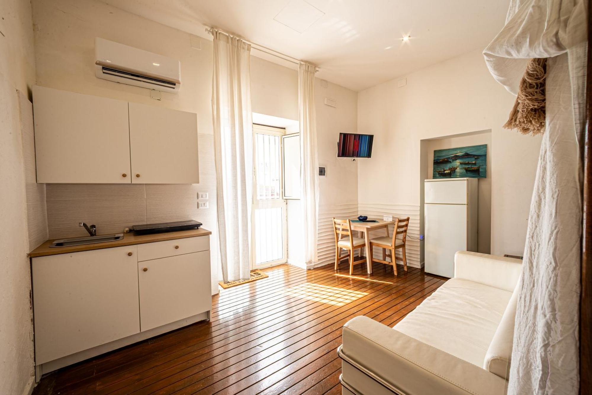 Mh Suites Rooms Apartments 巴科利 外观 照片