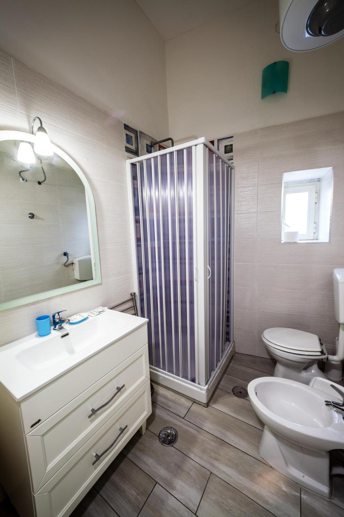 Mh Suites Rooms Apartments 巴科利 客房 照片
