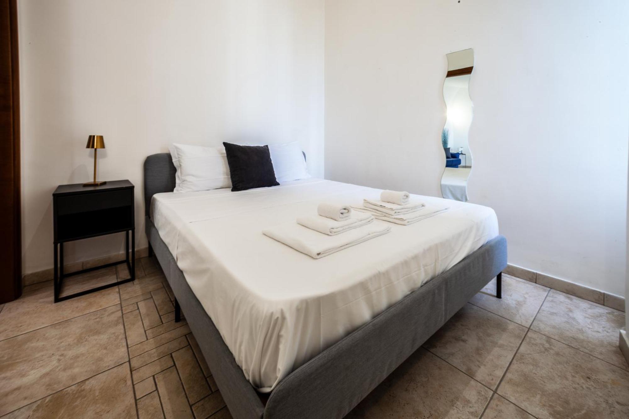 Mh Suites Rooms Apartments 巴科利 外观 照片