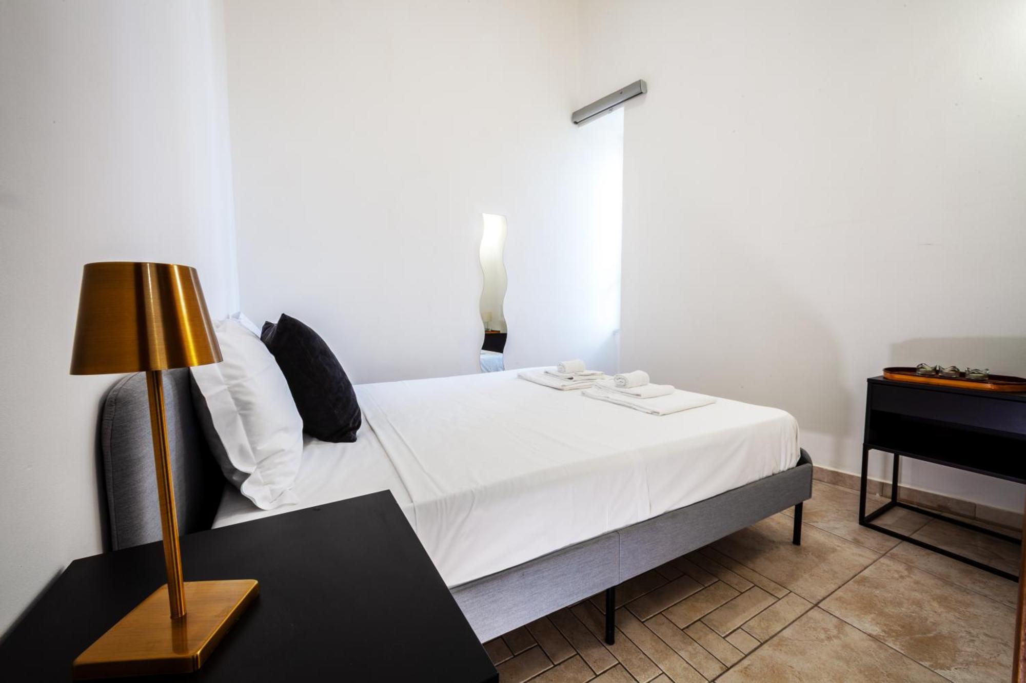 Mh Suites Rooms Apartments 巴科利 外观 照片
