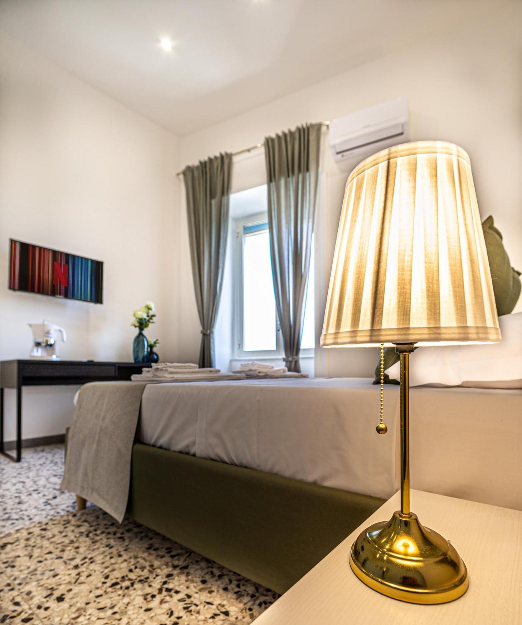 Mh Suites Rooms Apartments 巴科利 外观 照片